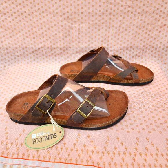Brown Leather Strap Flats 'Gracie' Footbed Sandals by White Mountain NWT Sz 9 - Picture 1 of 10